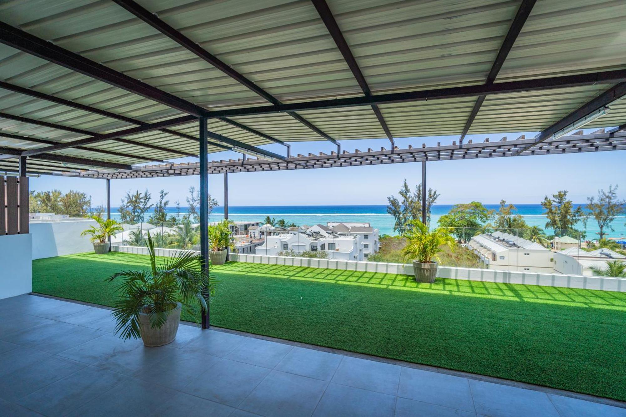 Driftwood Beach Apartment "Oasis In Paradise" Flic en Flac Exterior foto